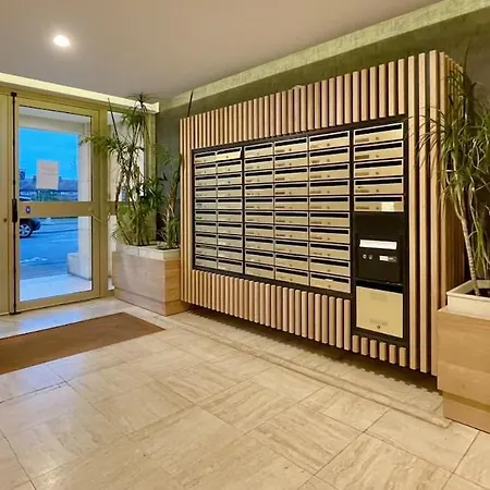 Close To Deauville, Seaview, Parking