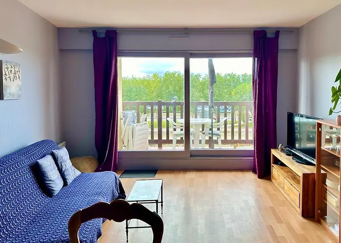 Close To Deauville, Seaview, Parking Apartment