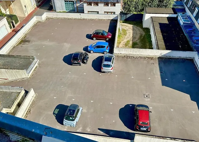 Apartment Close To Deauville, Seaview, Parking *